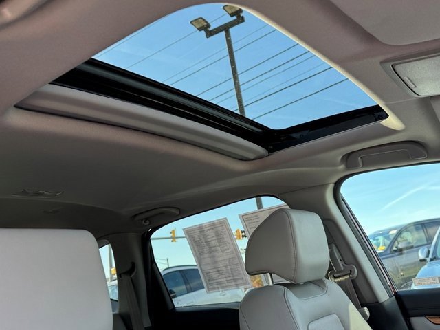 Used 2019 Honda CR-V Touring image 16