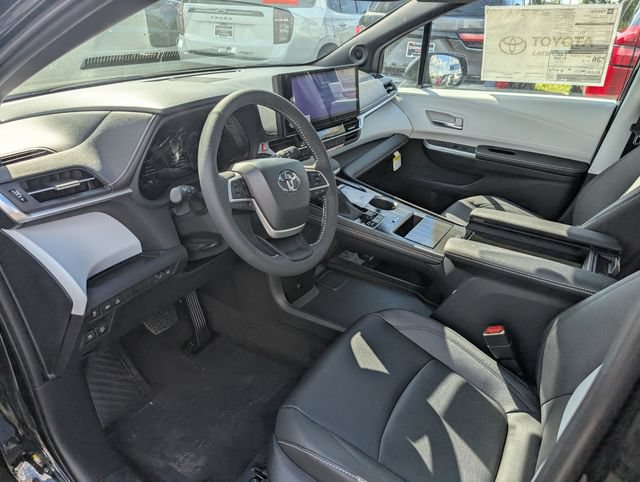New 2026 Toyota Sienna XSE FWD image 11