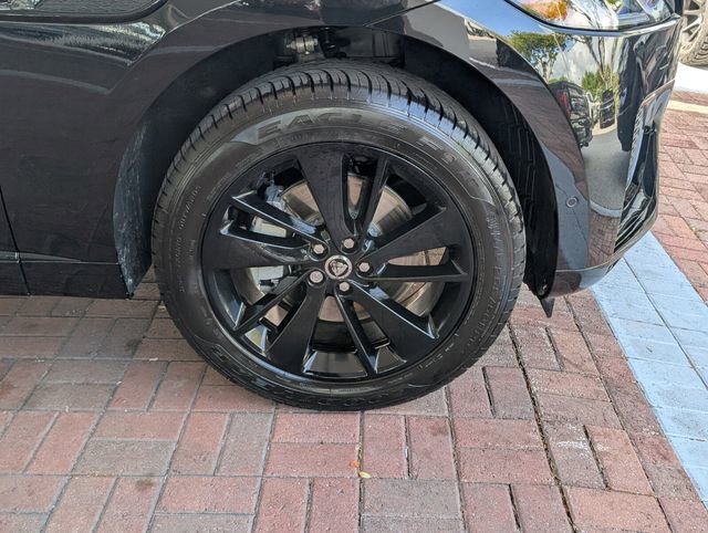 Used 2025 Jaguar F-PACE R-Dynamic S image 9