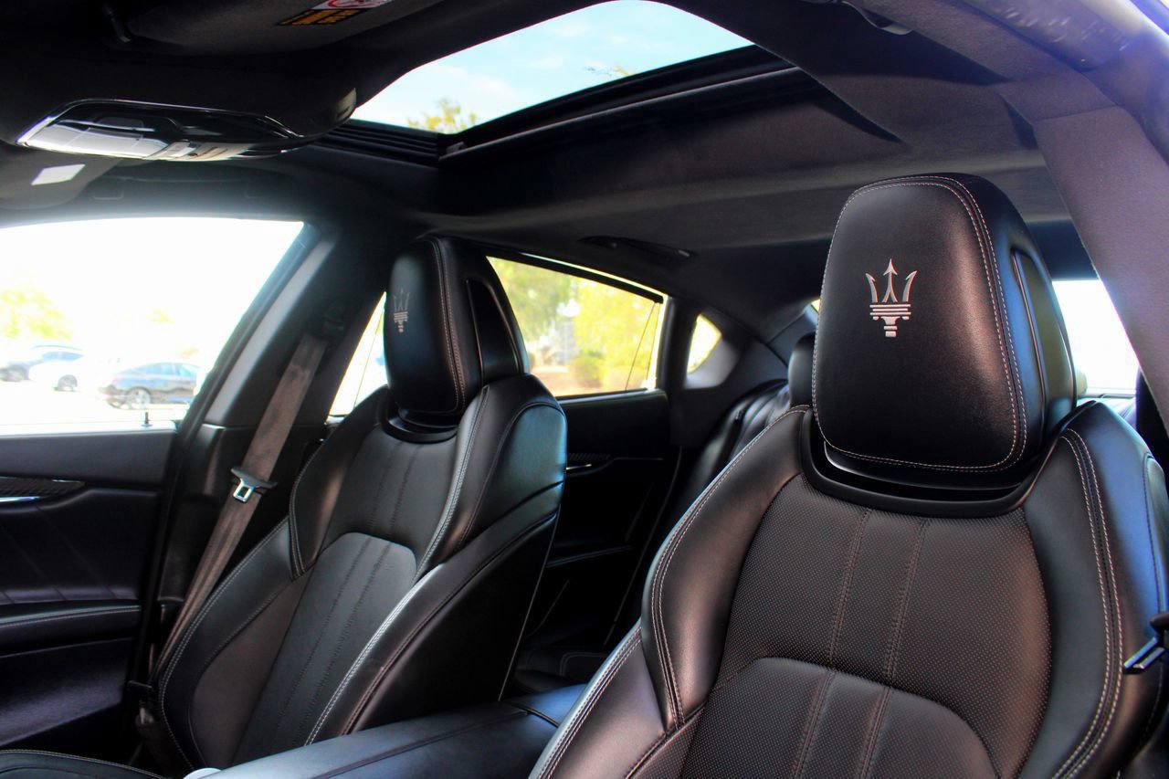 Used 2020 Maserati Quattroporte S GranSport Q4 AWD/4WD image 41