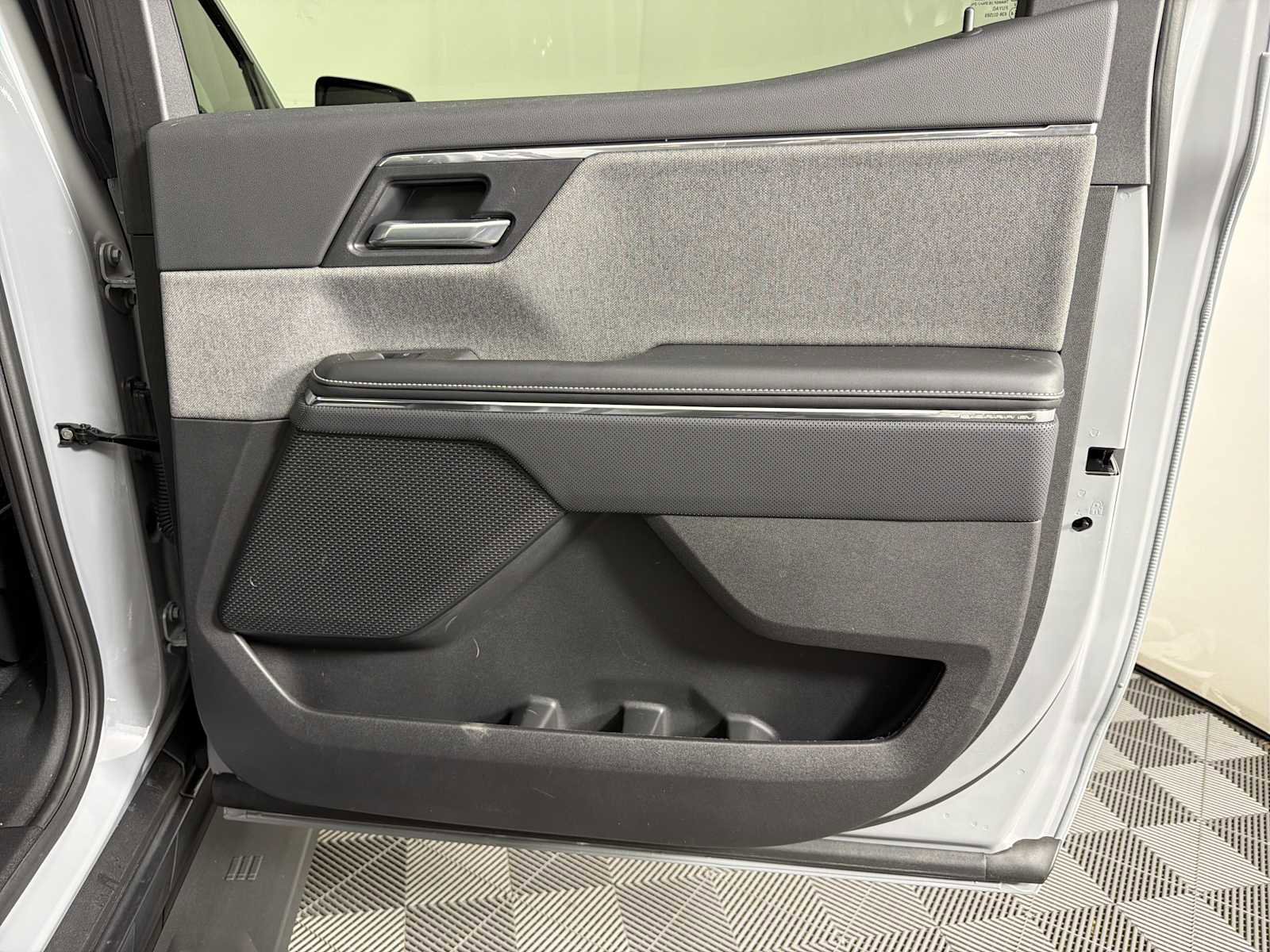 Used 2026 GMC Sierra EV Elevation AWD/4WD image 14