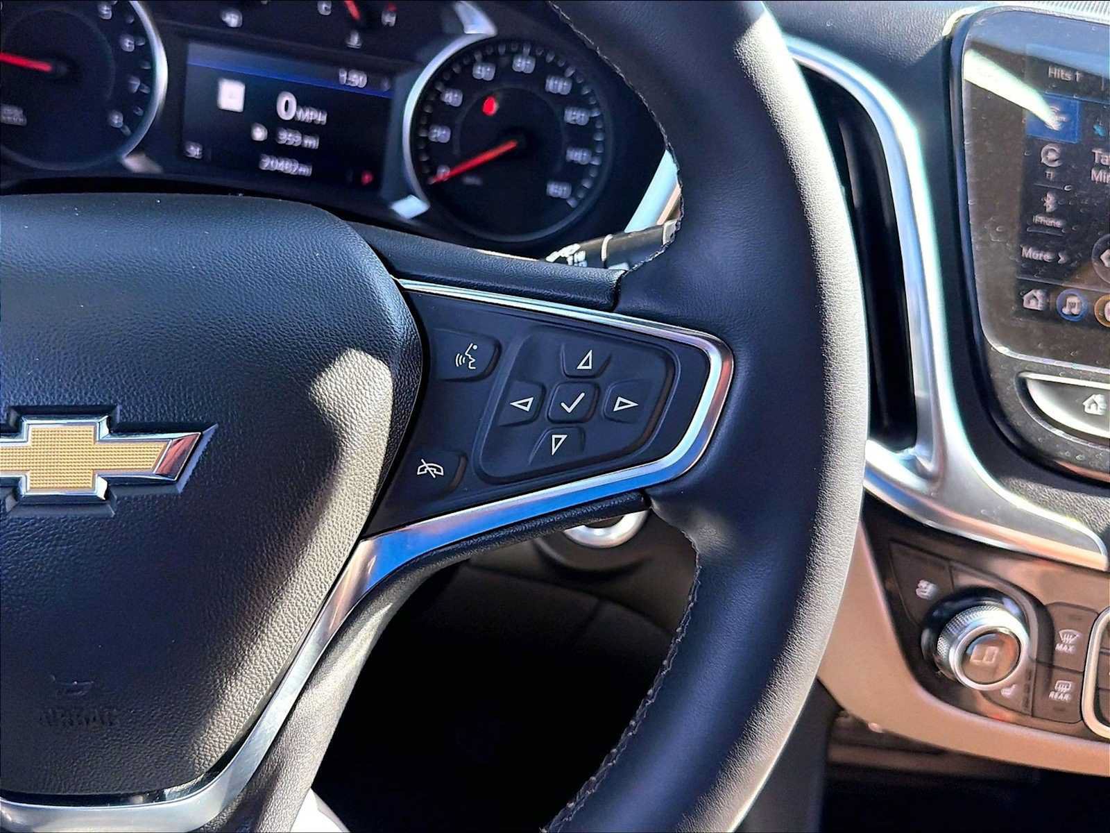 Used 2024 Chevrolet Equinox Premier AWD/4WD image 20