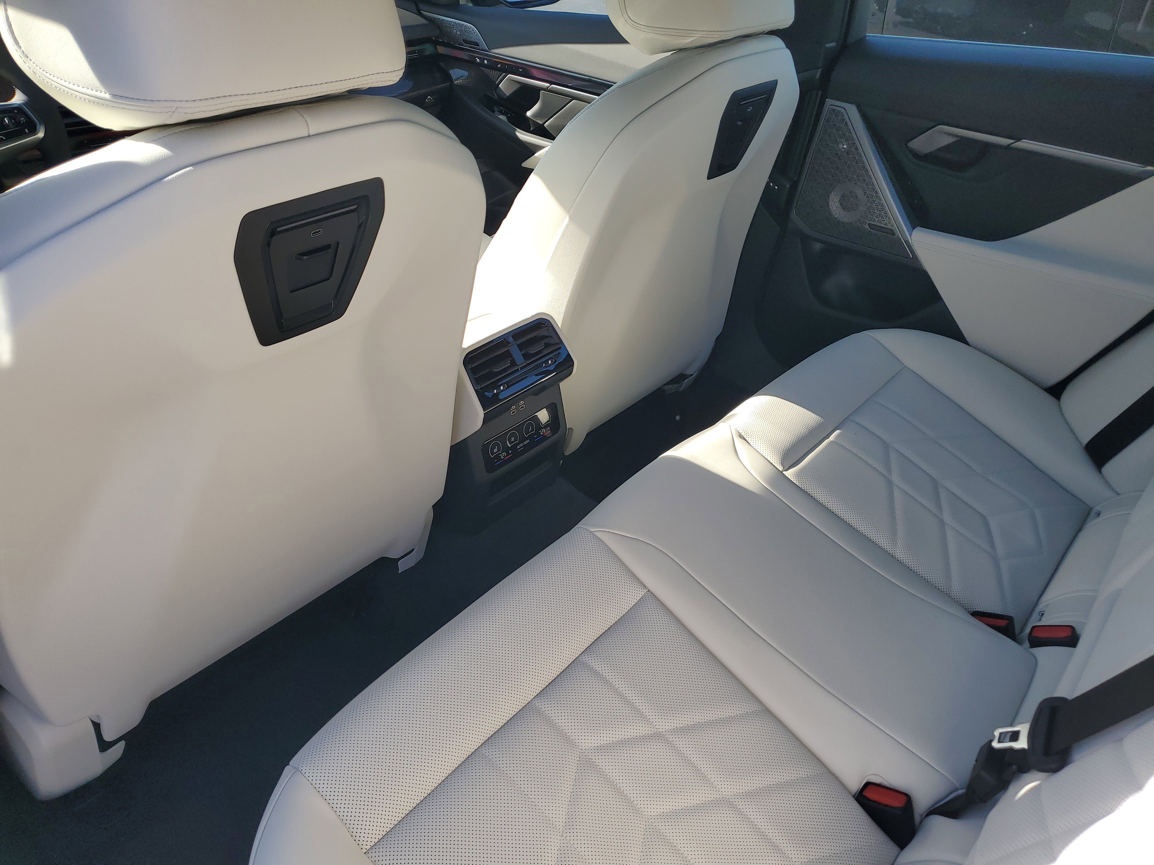 New 2026 BMW 540i xDrive w/ M Sport Package image 12