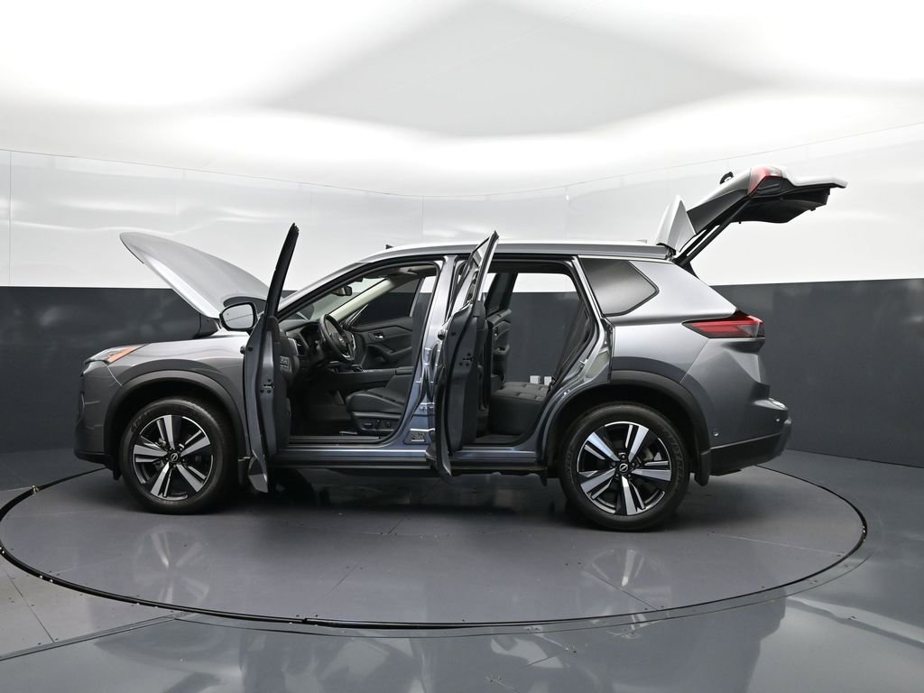 Used 2024 Nissan Rogue SL w/ SL Premium Package image 47