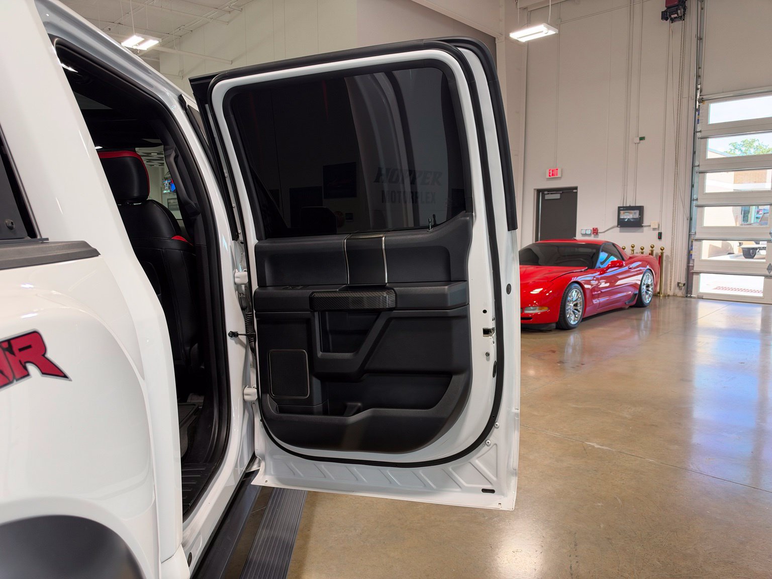 Used 2018 Ford F150 Raptor w/ Equipment Group 802A Luxury AWD/4WD image 44