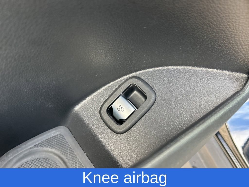 Used 2024 Mercedes-Benz GLC 300 4MATIC image 14