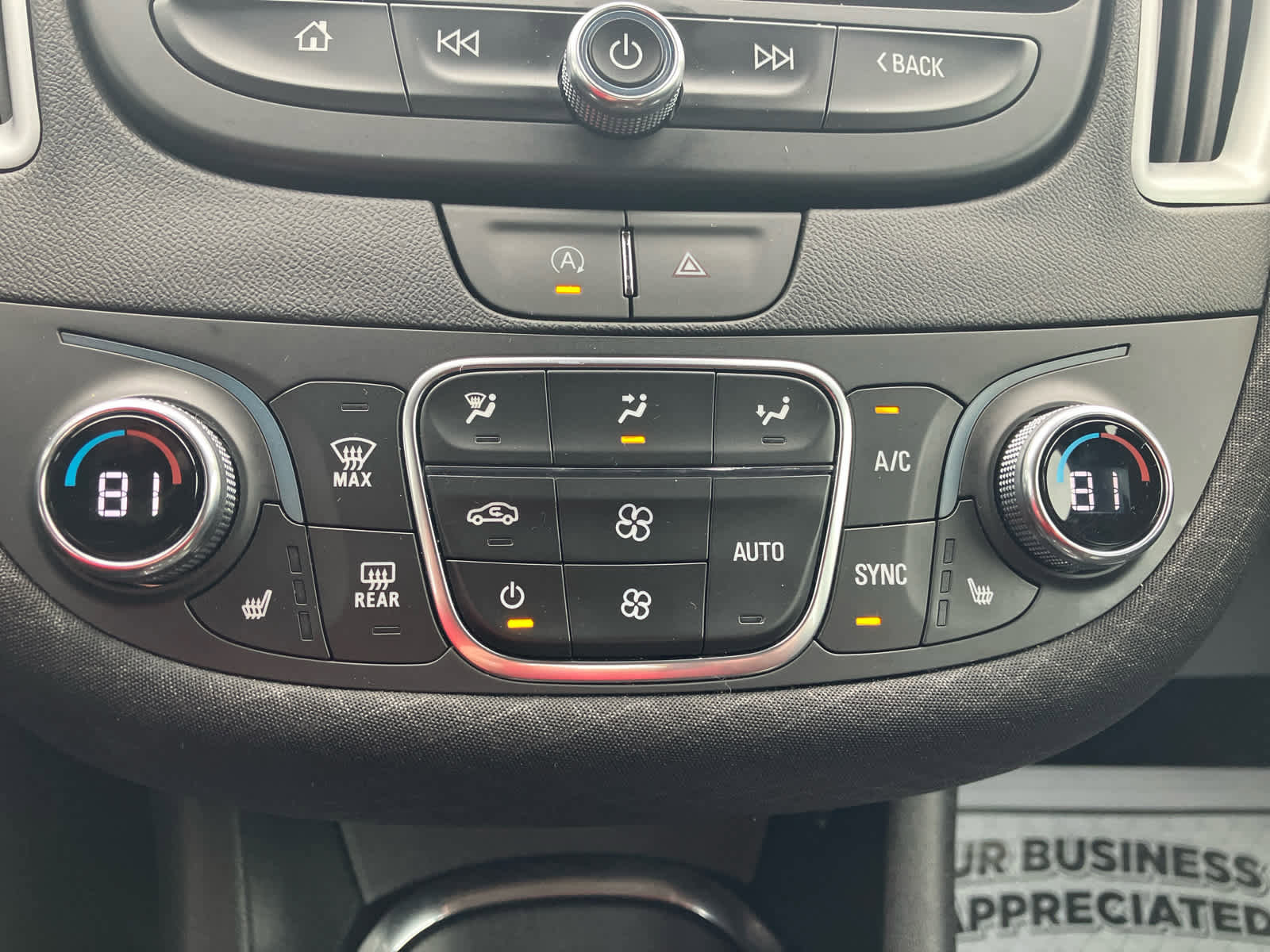 Used 2024 Chevrolet Malibu LT image 25