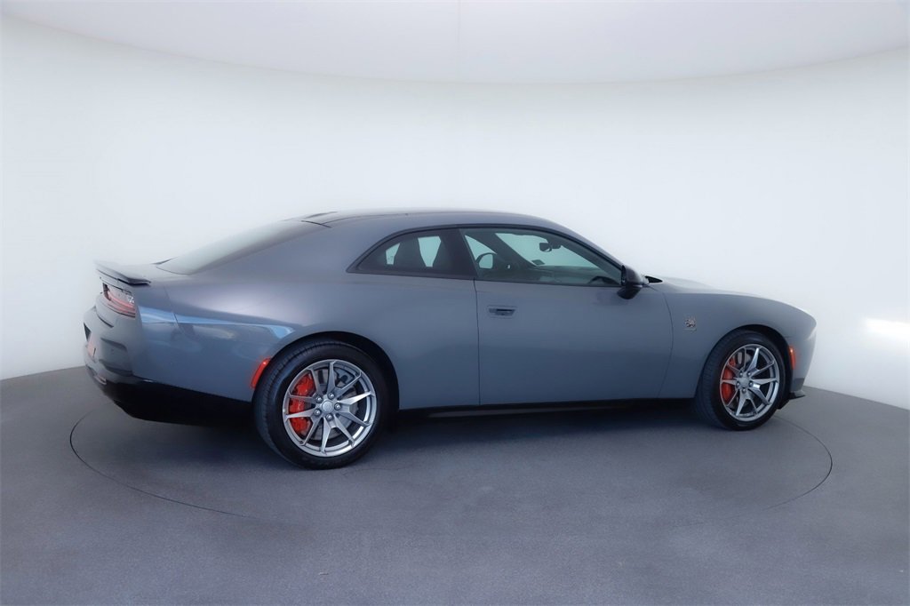 Used 2025 Dodge Charger R/T Scat Pack w/ Track Pack image 8