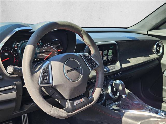 Used 2018 Chevrolet Camaro ZL1 RWD image 11