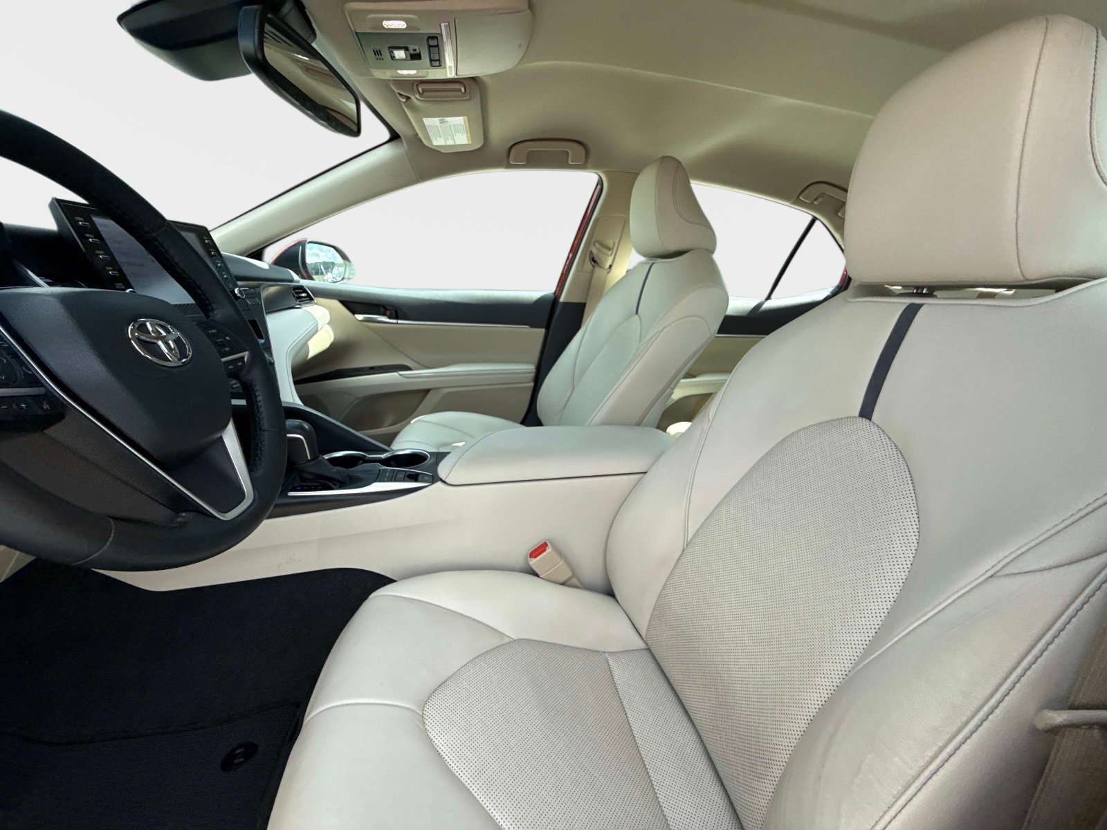 Used 2023 Toyota Camry XLE FWD image 22