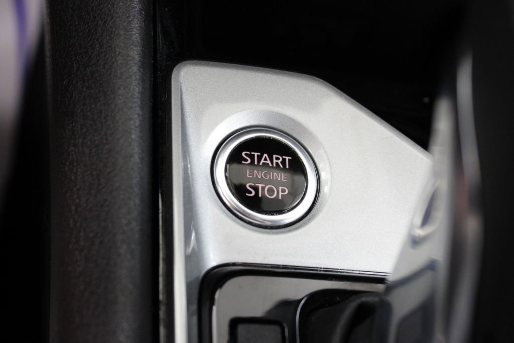 Used 2024 Nissan Altima 2.5 SV image 11