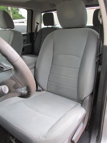 Used 2019 RAM 1500 Classic SLT RWD image 11