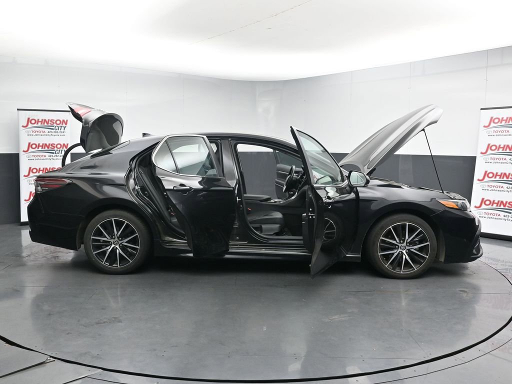 Used 2024 Toyota Camry SE FWD image 27