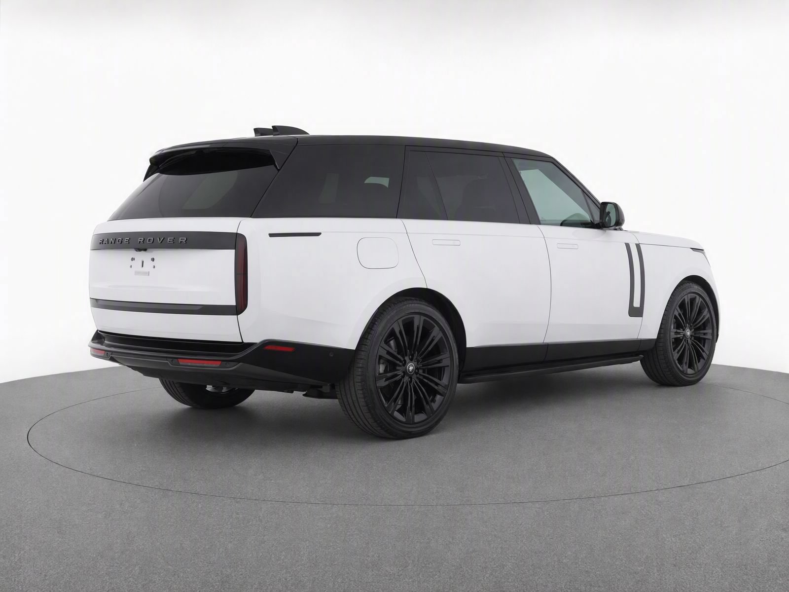 Used 2025 Land Rover Range Rover Long Wheelbase SE AWD/4WD image 5