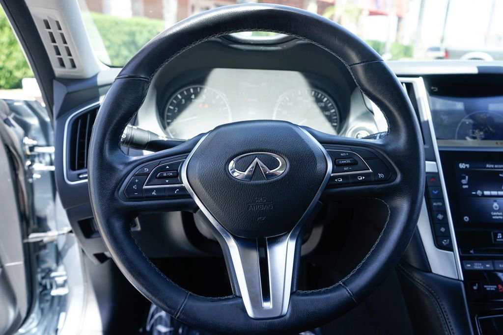 Used 2020 INFINITI Q50 Luxe w/ Essential Package (3.0T Luxe) AWD/4WD image 20