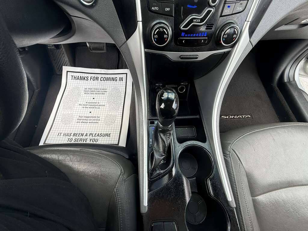 Used 2013 Hyundai Sonata Limited FWD image 19