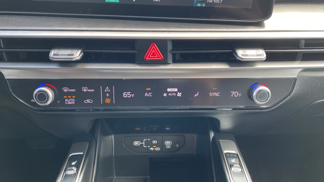New 2026 Kia Sorento EX AWD/4WD image 18