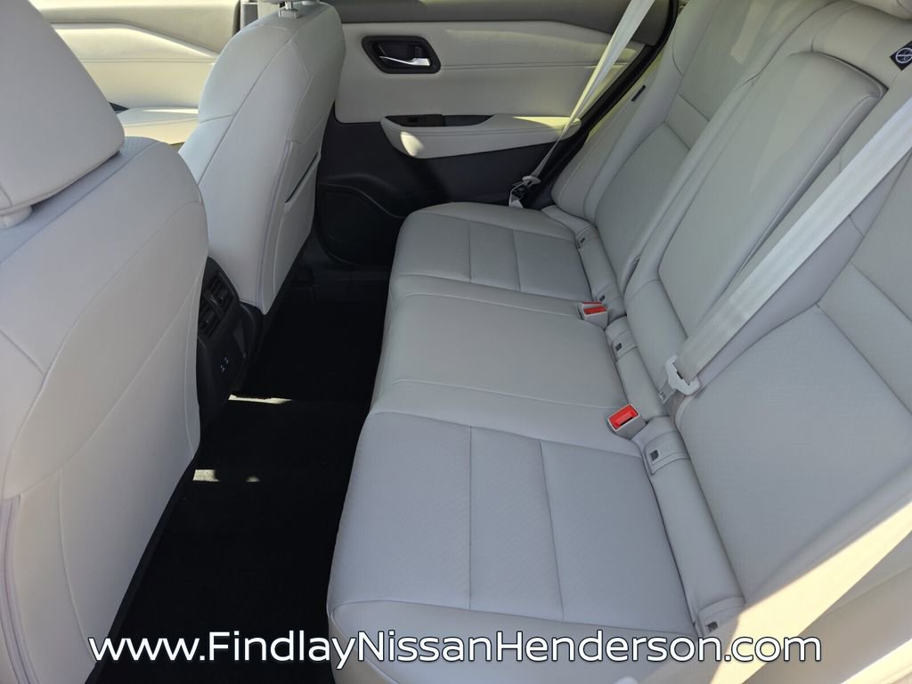 New 2026 Nissan Rogue Dark Armor image 8