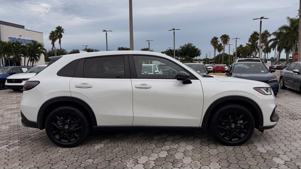 Used 2023 Honda HR-V Sport image 13
