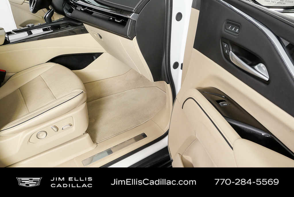 Used 2024 Cadillac Escalade Premium Luxury image 25