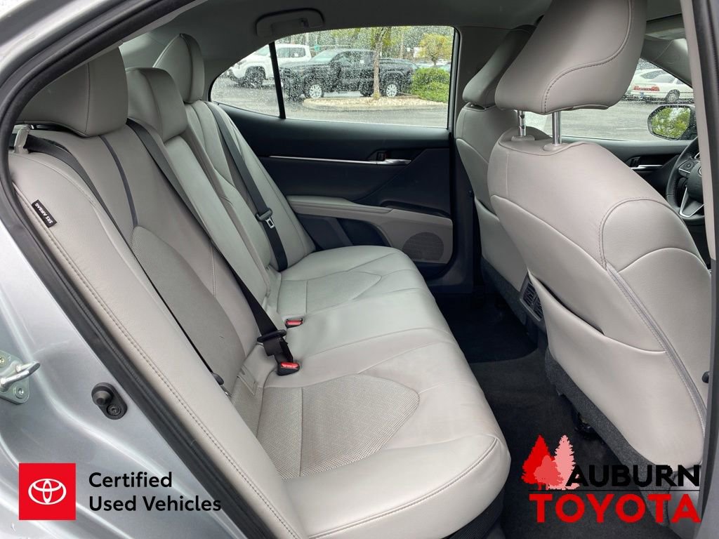 Certified 2021 Toyota Camry XLE FWD image 18