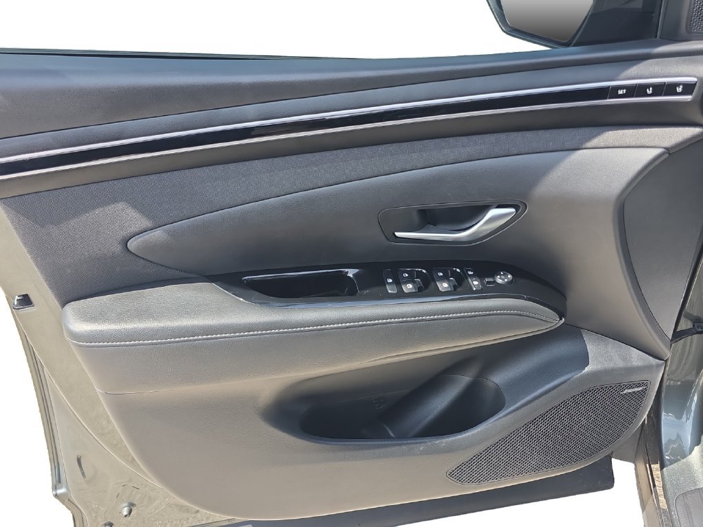 Used 2023 Hyundai Tucson Limited FWD image 10