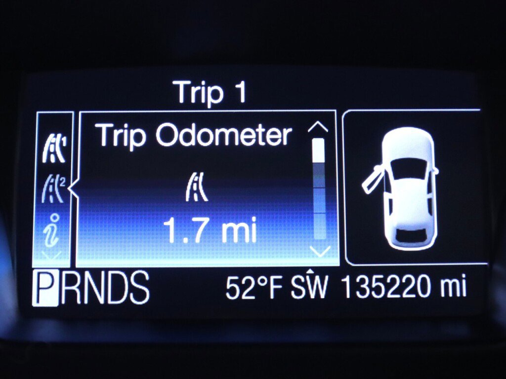 Used 2012 Ford Focus Titanium image 16