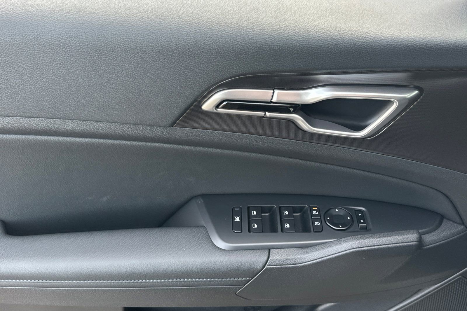 New 2026 Kia Sportage EX AWD/4WD image 9