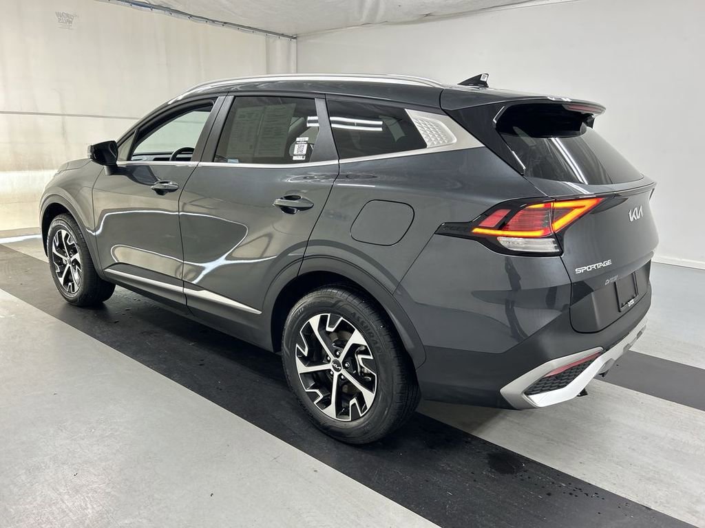 Certified 2025 Kia Sportage EX image 7