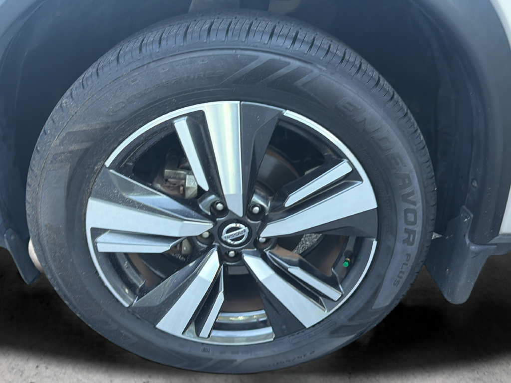 Certified 2021 Nissan Rogue Platinum FWD image 53