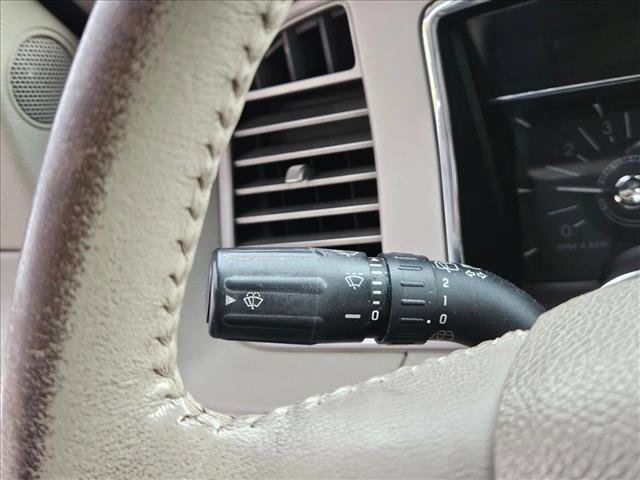 Used 2008 Lincoln Navigator image 11