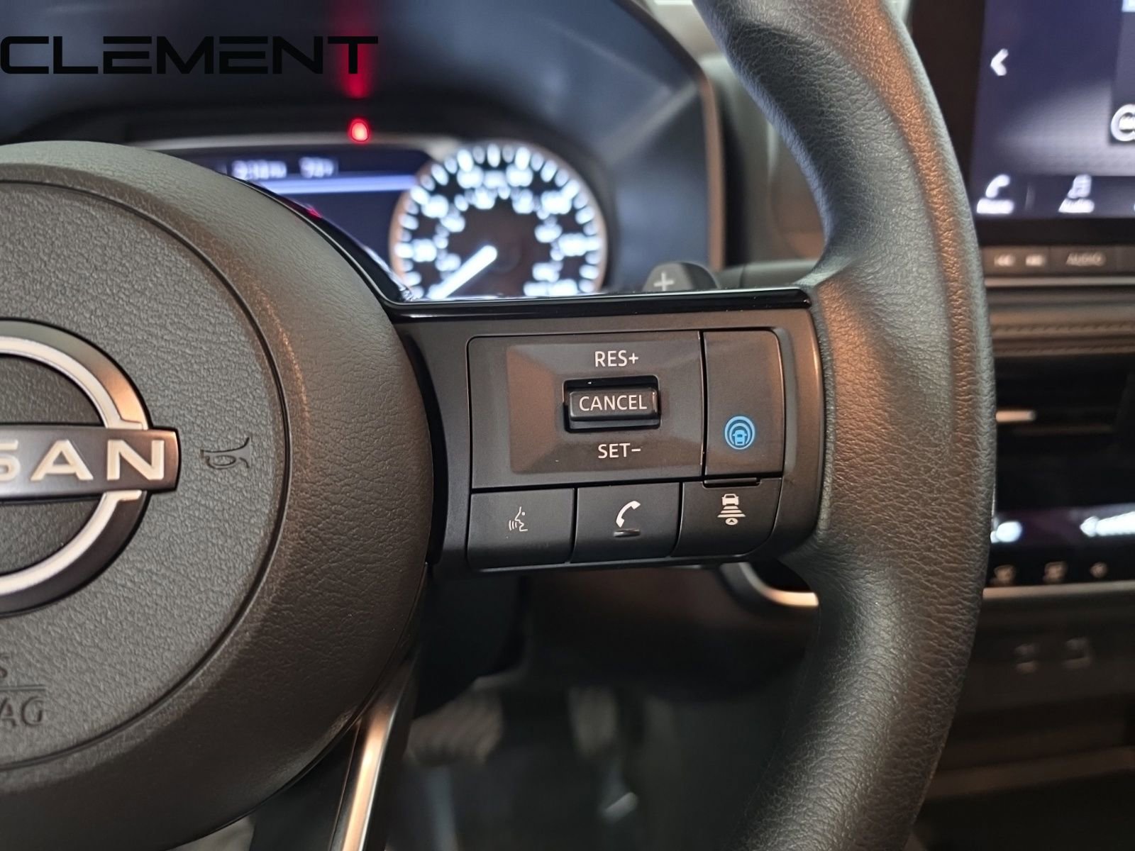 Used 2022 Nissan Rogue SV image 18