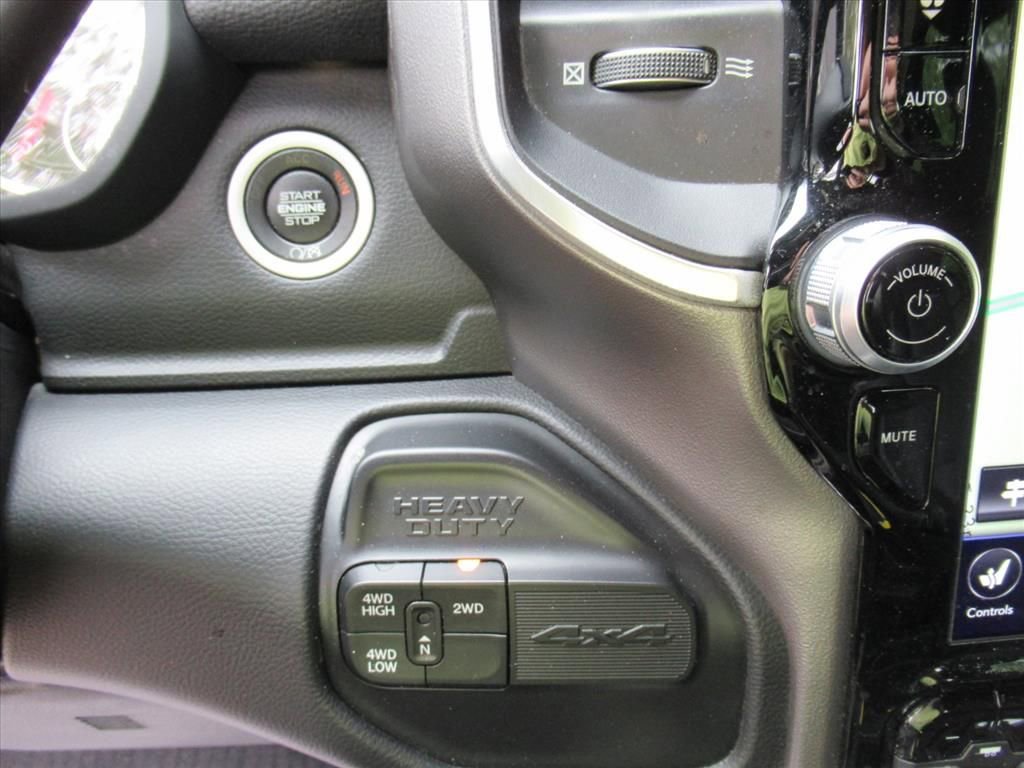 Used 2020 RAM 3500 Laramie AWD/4WD image 31