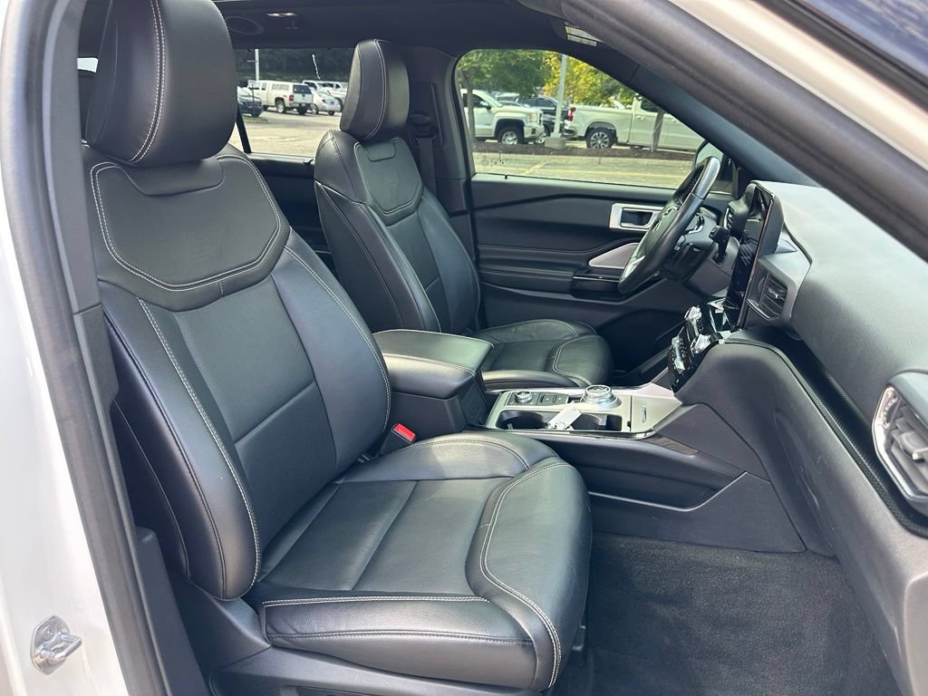 Used 2021 Ford Explorer ST w/ Equipment Group 401A AWD/4WD image 30