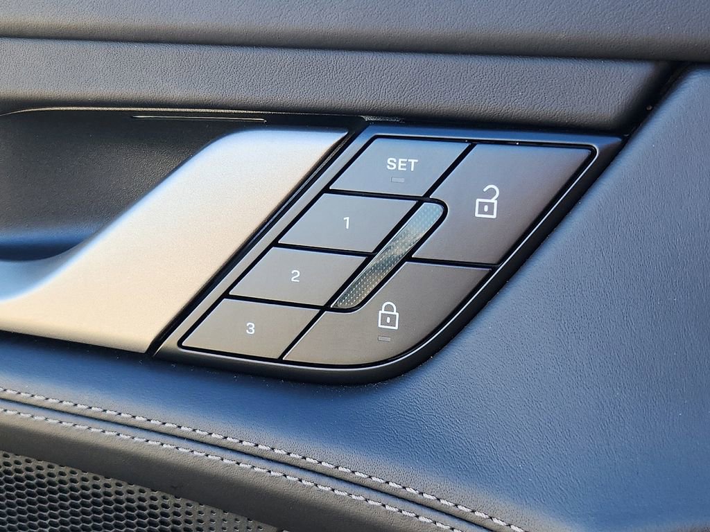 Certified 2025 Porsche Taycan Turbo image 24