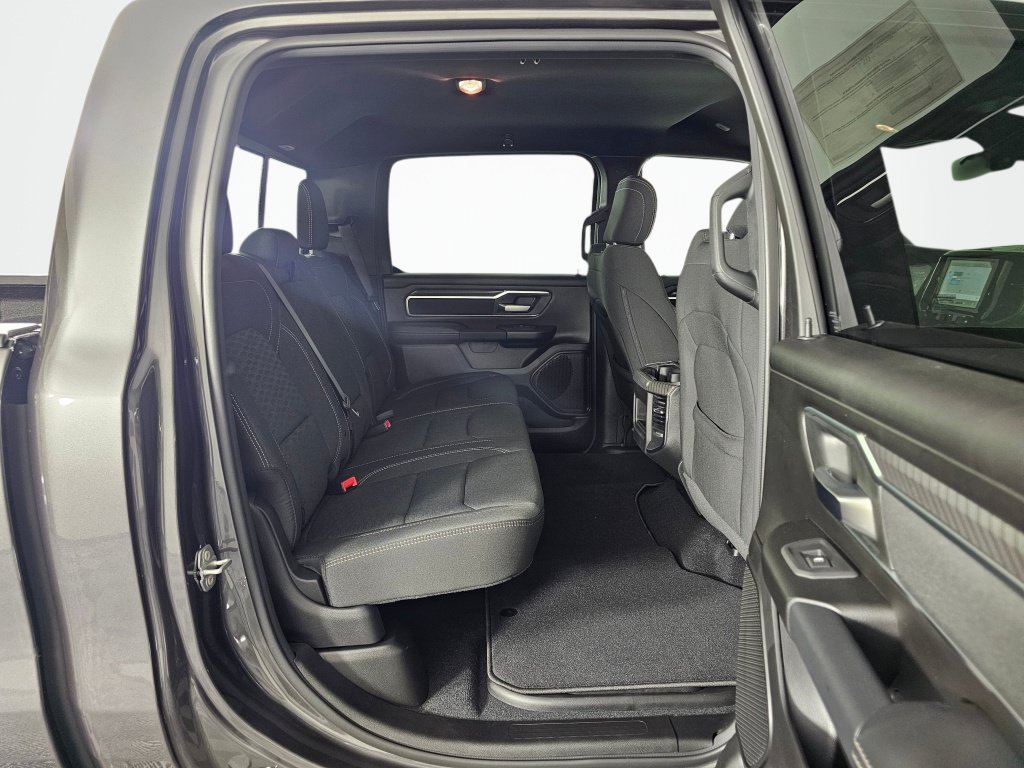 New 2026 RAM 1500 Big Horn AWD/4WD image 35