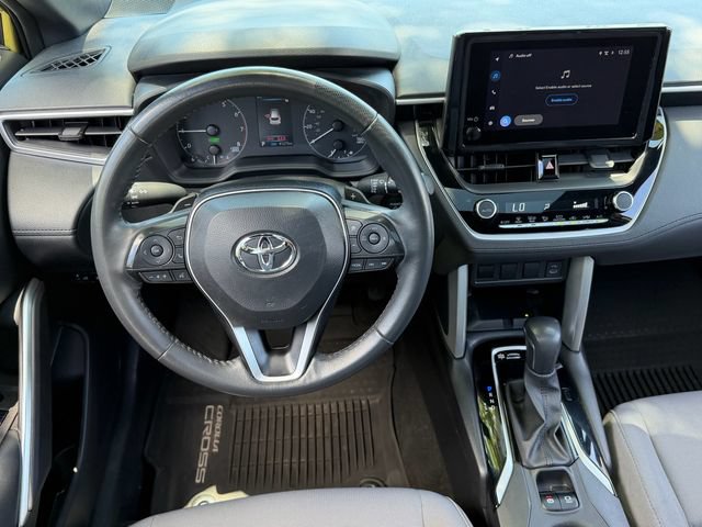 Used 2024 Toyota Corolla Cross AWD Hybrid w/ Moonroof Package image 12