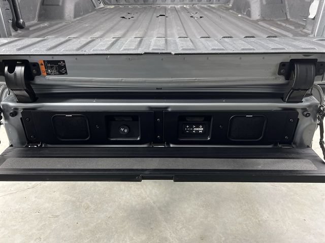 Used 2024 GMC Sierra 2500 AT4X AWD/4WD image 35