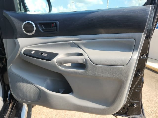 Used 2015 Toyota Tacoma PreRunner w/ SR5 Package RWD image 15
