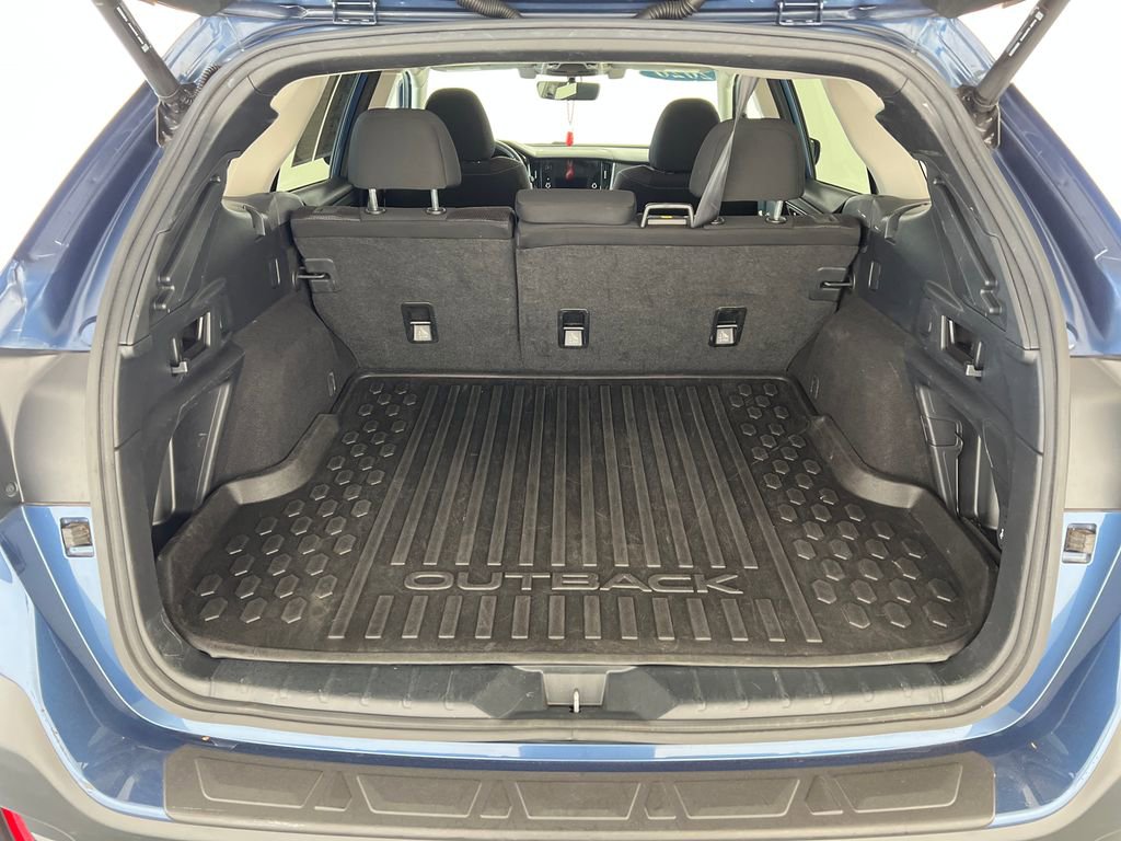 Used 2020 Subaru Outback Premium image 26