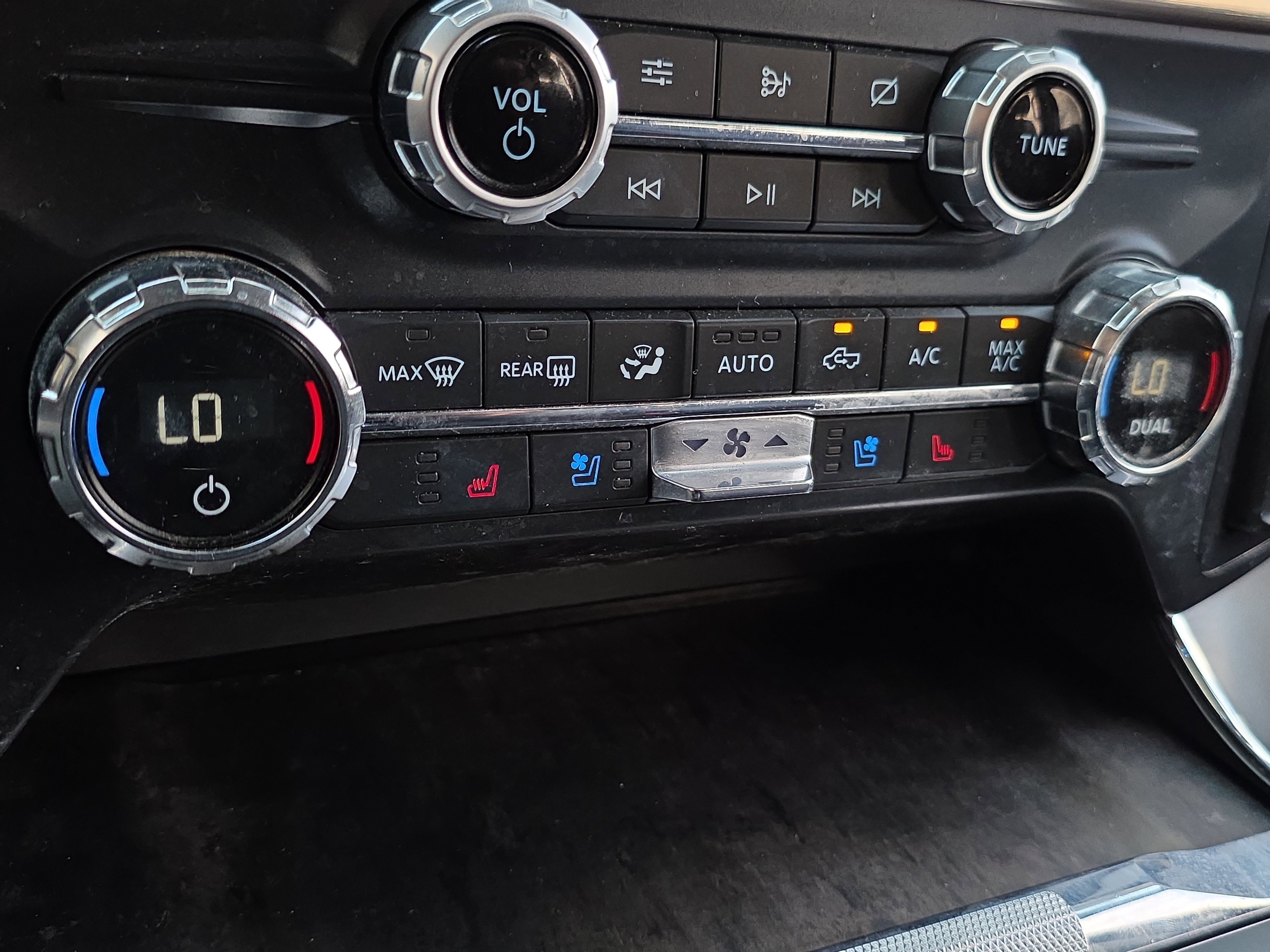 Used 2021 Ford F150 Lariat image 26