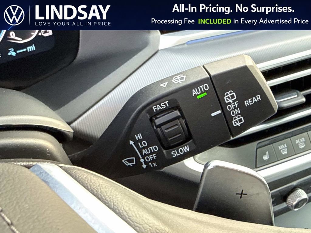 Used 2023 BMW X5 xDrive45e w/ Parking Assistance Package image 21