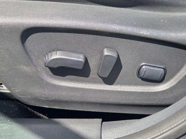 Used 2016 Nissan Rogue SL w/ SL Premium Package FWD image 25