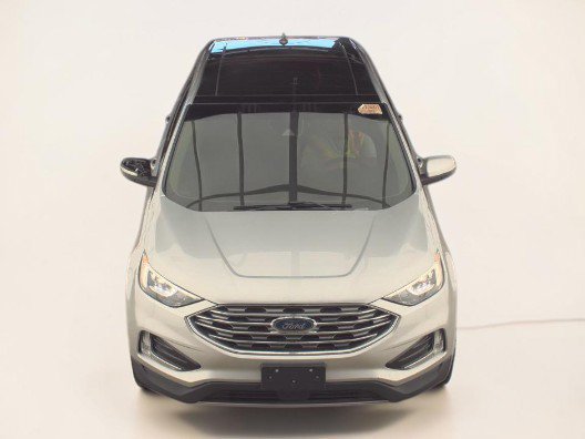 Used 2019 Ford Edge Titanium w/ Cold Weather Package AWD/4WD image 2