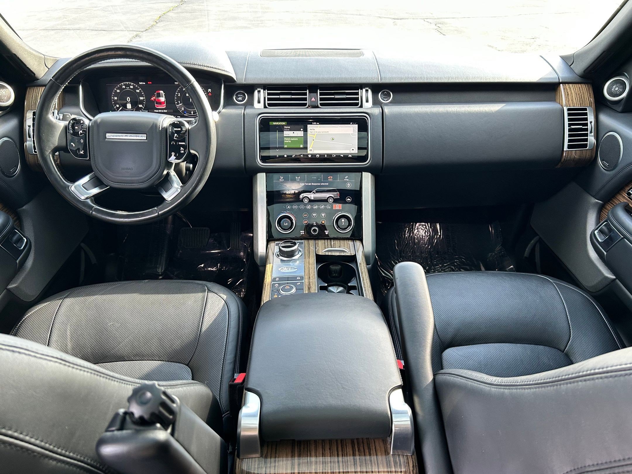 Used 2018 Land Rover Range Rover HSE AWD/4WD image 24