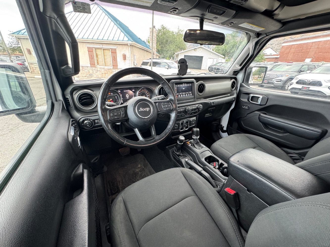 Used 2022 Jeep Gladiator Sport AWD/4WD image 15