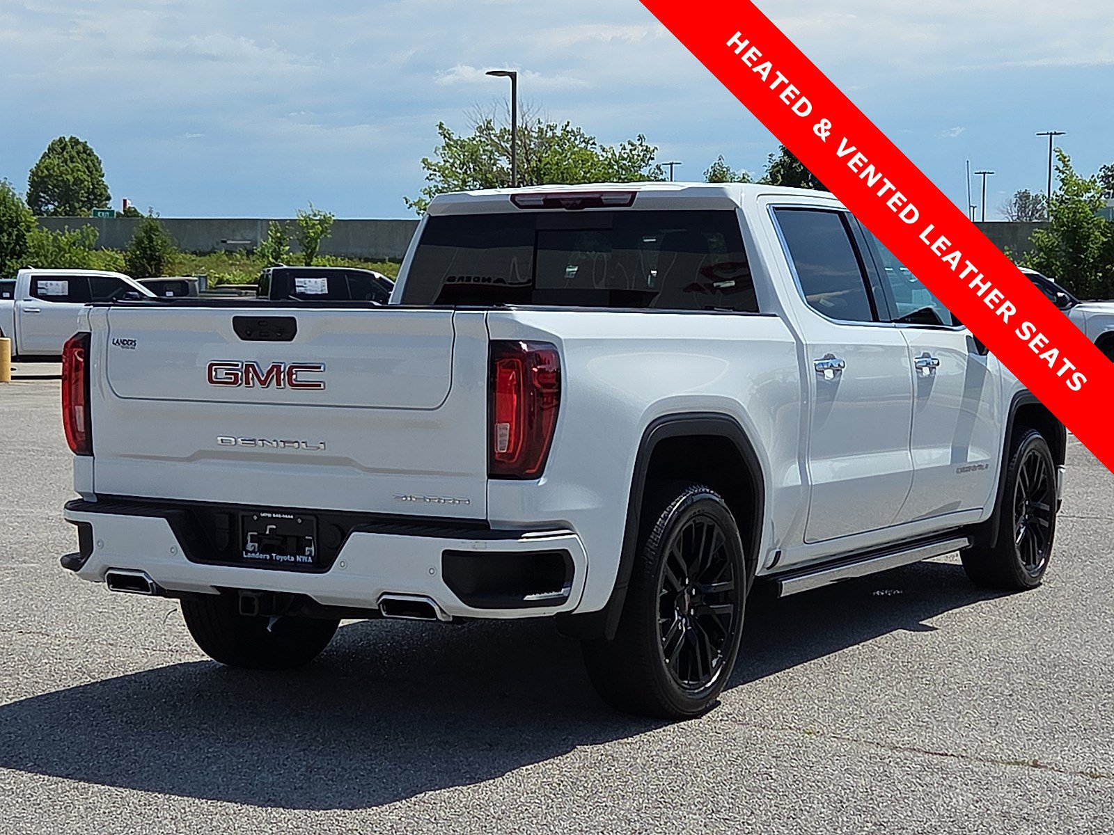 Used 2024 GMC Sierra 1500 Denali w/ Denali Reserve Package AWD/4WD image 5