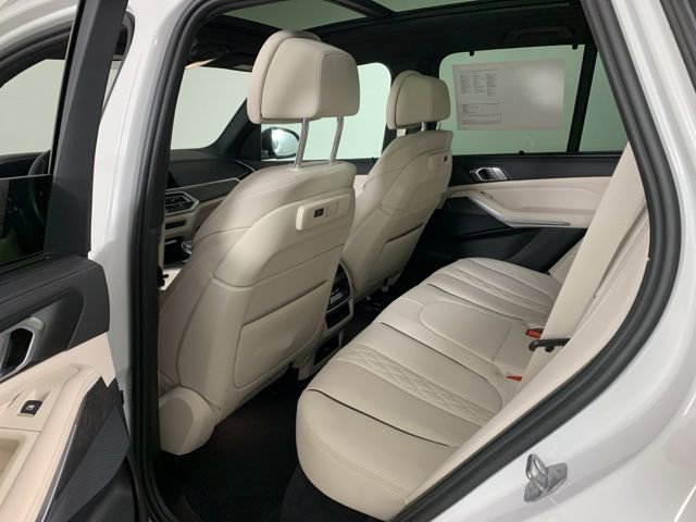 Used 2023 BMW X5 xDrive40i w/ Premium Package image 35