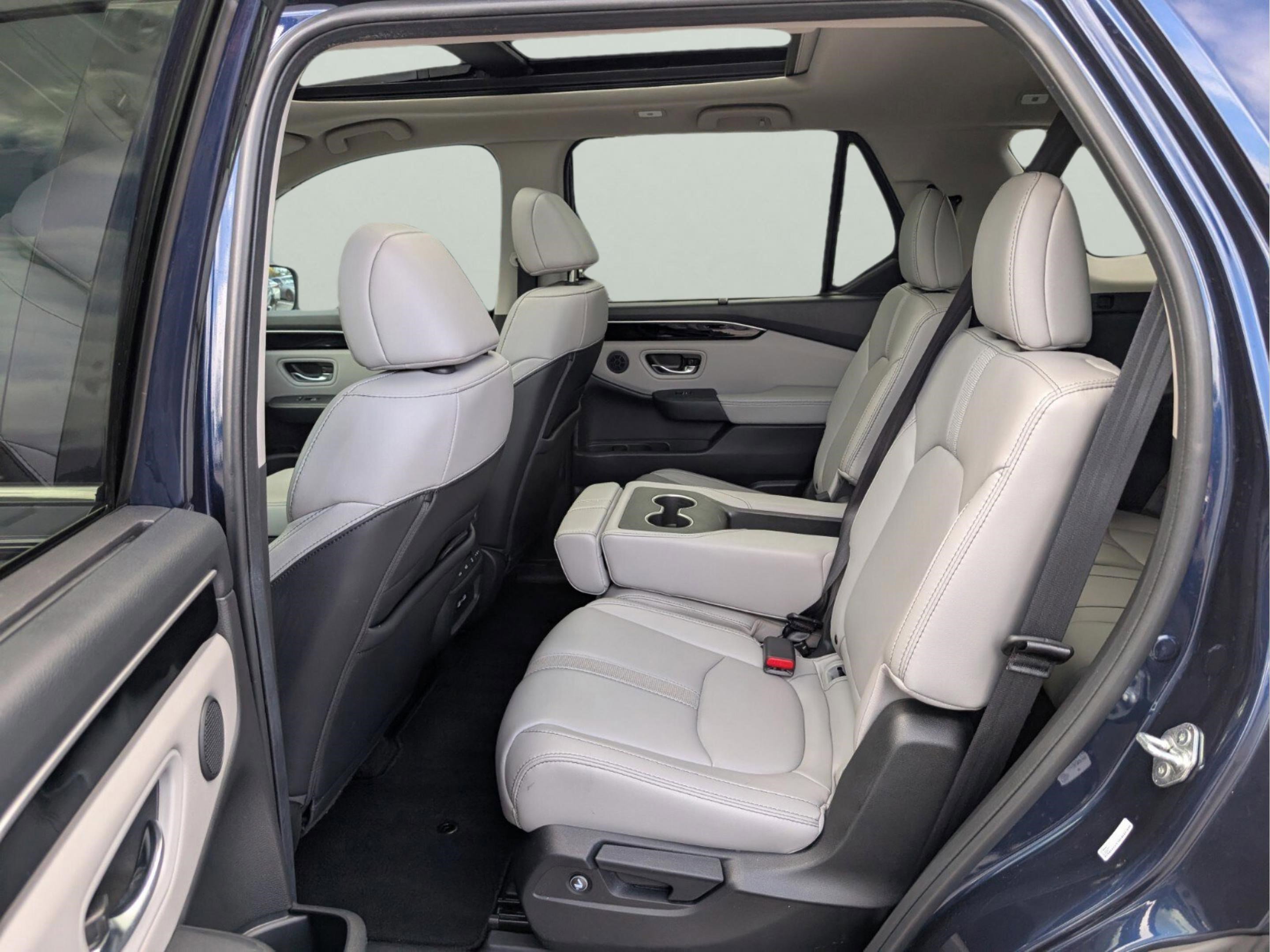 Used 2023 Honda Pilot Touring image 31
