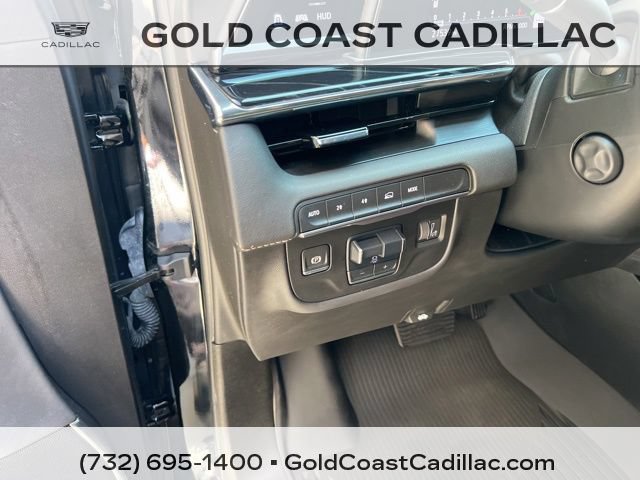 Certified 2024 Cadillac Escalade Sport AWD/4WD image 23